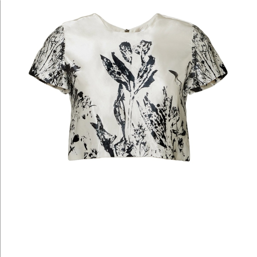 Nha Khanh floral crop top